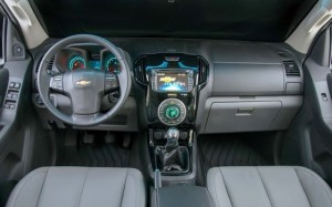 Chevrolet-S10-2015-05-560x373