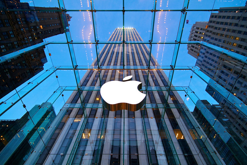 new-york-apple-store-5th-L1