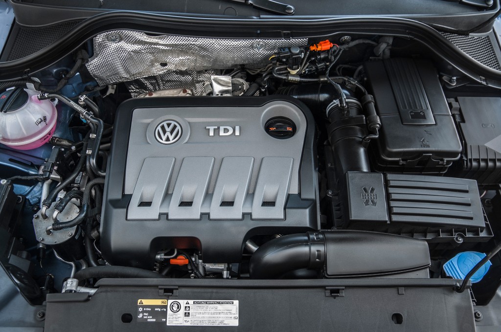 2014-Volkswagen-Tiguan-TDI-engine