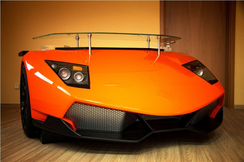 Lamborghini-Murchielago-SV-Desk-by-Design-Epicentrum-1-830x553