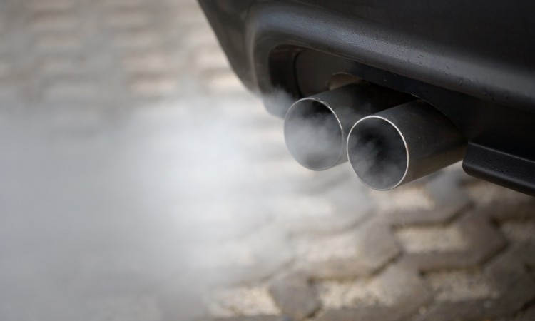 cars-exhaust-750x450