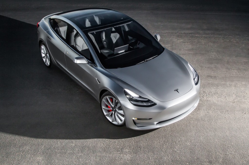 2017-Tesla-Model-3-top-view